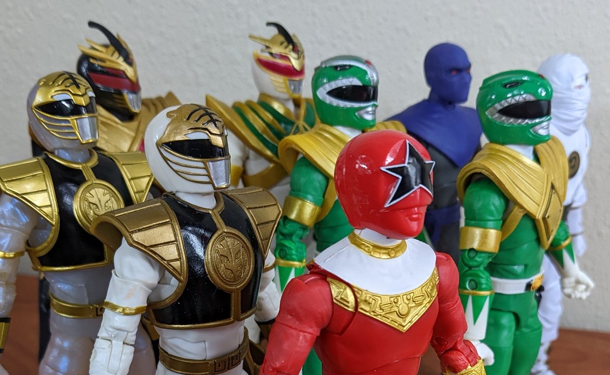 LightningFigPR's tweet photo. 💚🤍❤️🖤💜 https://t.co/u2OWFvUKws