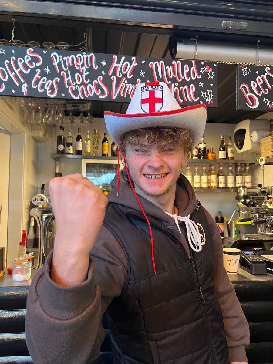 #WORLD CUP #MONDAY 🏴󠁧󠁢󠁥󠁮󠁧󠁿 #England v Iran ⚽️ 1pm

No bookings // Walk ins only 👏🏼 come join us in the Winter Tipis ⛺️ #Altrincham