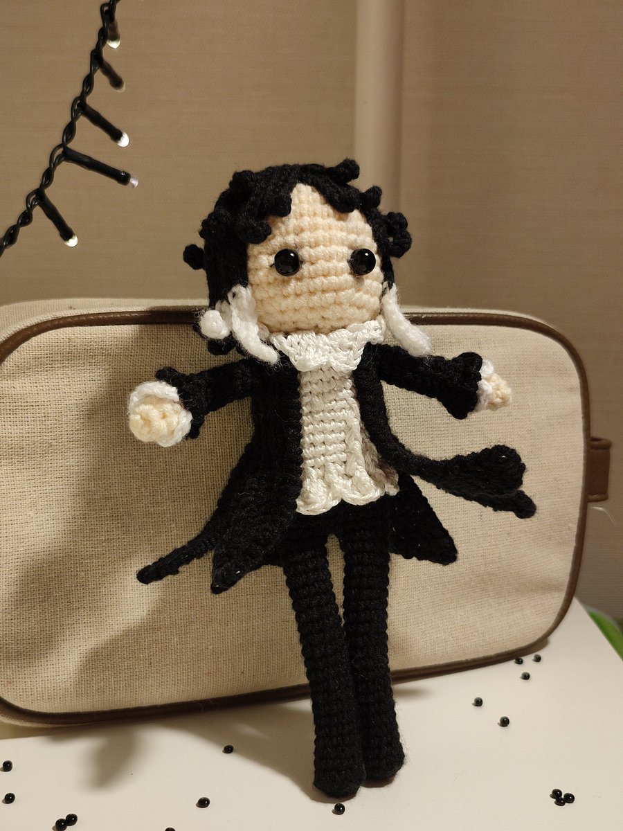 lovingwhat_'s tweet photo. #bsd #akutagawaryunosuke 
появляюсь в тви раз в пол года, чтобы показать, какого малыша связала https://t.co/oiesMsttQX