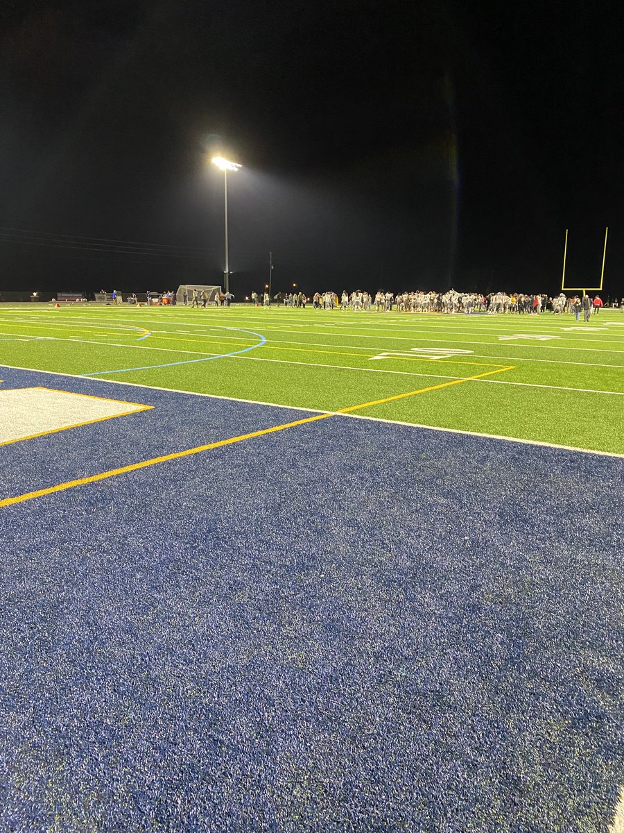 ⭐️Jordan Rodriguez⭐️ (@db_jordan215) on Twitter photo Had a good time at Warner University🔵🟡Go Royals🦁! <a href="/ArmaniCarrillo1/">armanicarrillo⭐️</a> <a href="/WarnerUFootball/">Warner Football</a> @CoachBrewerWU <a href="/RobbiePSnyder/">Robbie</a> <a href="/TheRiverFB/">EAST RIVER FOOTBALL</a> <a href="/dburks88/">Dialleo Burks Sr.</a> <a href="/coach_pi/">Michael Piasecki</a> @CoachWynnWarnU <a href="/Coach_DGoode/">Demetrius Goode</a> <a href="/CoachWBethel/">Coach Will Bethel</a> Had a good time at Warner University🔵🟡Go Royals🦁! <a href="/ArmaniCarrillo1/">armanicarrillo⭐️</a> <a href="/WarnerUFootball/">Warner Football</a> @CoachBrewerWU <a href="/RobbiePSnyder/">Robbie</a> <a href="/TheRiverFB/">EAST RIVER FOOTBALL</a> <a href="/dburks88/">Dialleo Burks Sr.</a> <a href="/coach_pi/">Michael Piasecki</a> @CoachWynnWarnU <a href="/Coach_DGoode/">Demetrius Goode</a> <a href="/CoachWBethel/">Coach Will Bethel</a>