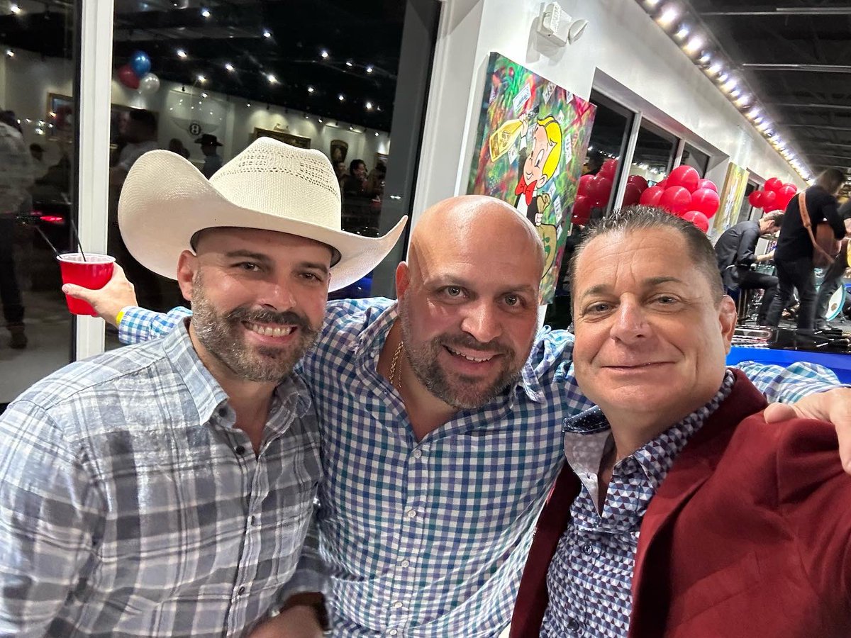 MOBILEMIKE_'s tweet photo. #MobileMike @newautotoystore #CarsAndCountryFundraiser an incredible night of fun, all for a great cause. #CommunityService #PromotingTheFuture #CommunityService #PromotingTheFuture https://t.co/IyGf1ttZSv