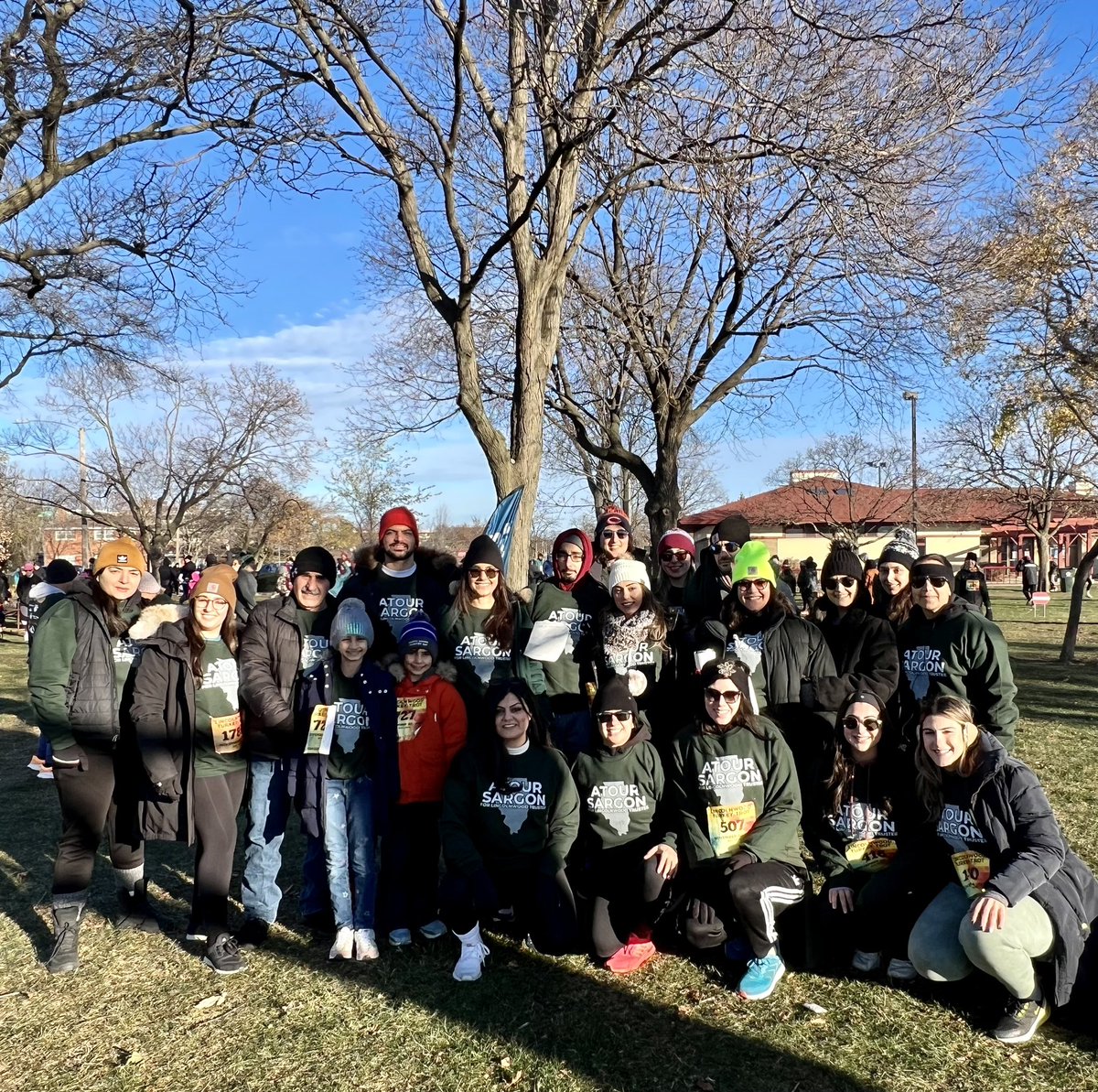 AtourSargon's tweet photo. Friends of Atour Sargon braving this cold Sunday morning at the 2022 Lincolnwood Turkey Trot! https://t.co/f288gcGrYd