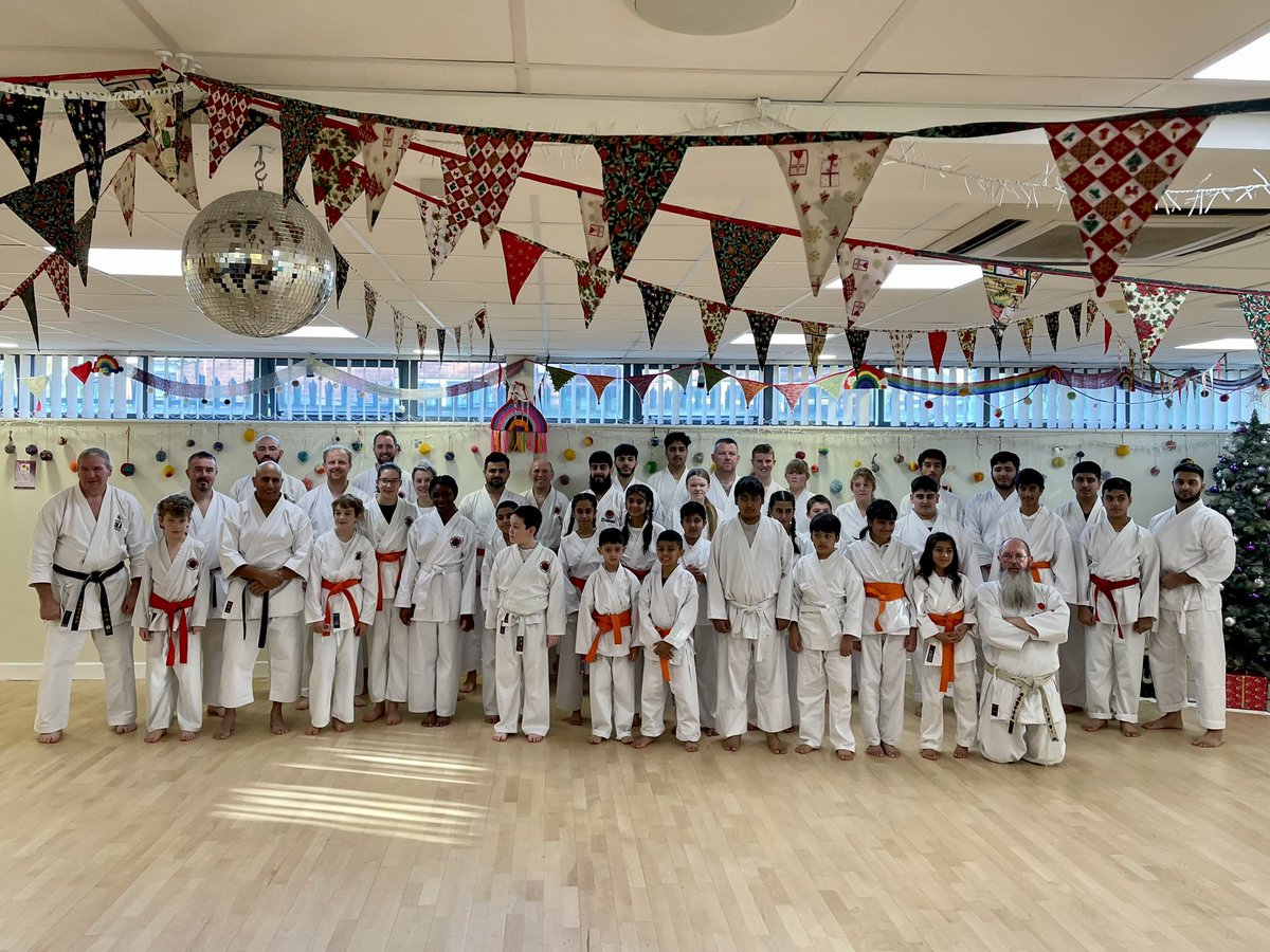 Well done to everyone graded today with Sensei Mick Lowe
All our students were excellent and everyone passed. Well done 👏👏👊

Thank you to Rotherham JKA Karate Club for hosting the grading.
<a href="/JKA_England/">JKA England</a> 

leedsshotokankarate.co.uk
Leeds Shotokan Karate Club - JKA