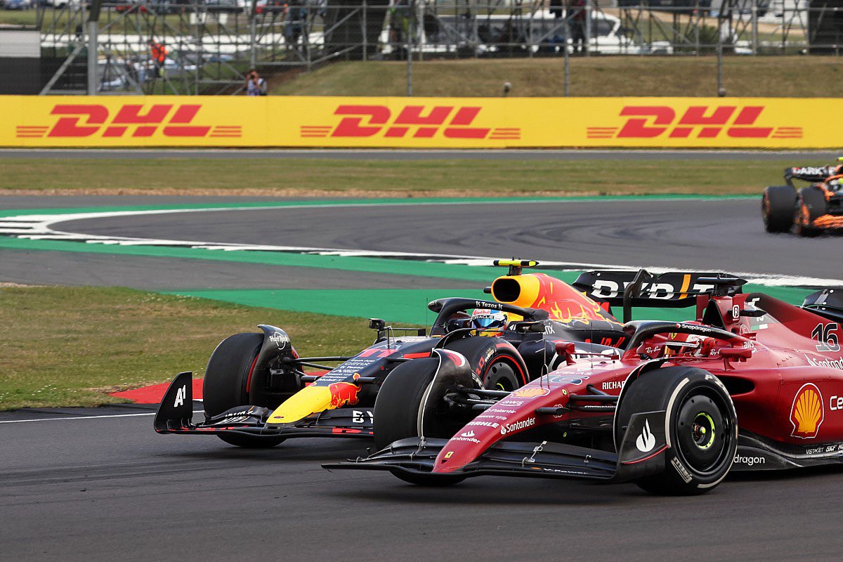 diegofmejia's tweet photo. Checo Pérez debe sentirse orgulloso de su 2022. Su primera pole, ganar Mónaco, rey de los circuitos urbanos, quien más puntos marcó en carreras en condiciones de pista cambiantes. Su rendimiento tensó las cosas en Red Bull como no pasaba hace años y ya sabe sobre donde pisa. #F1 https://t.co/Hk6cm6DfO3