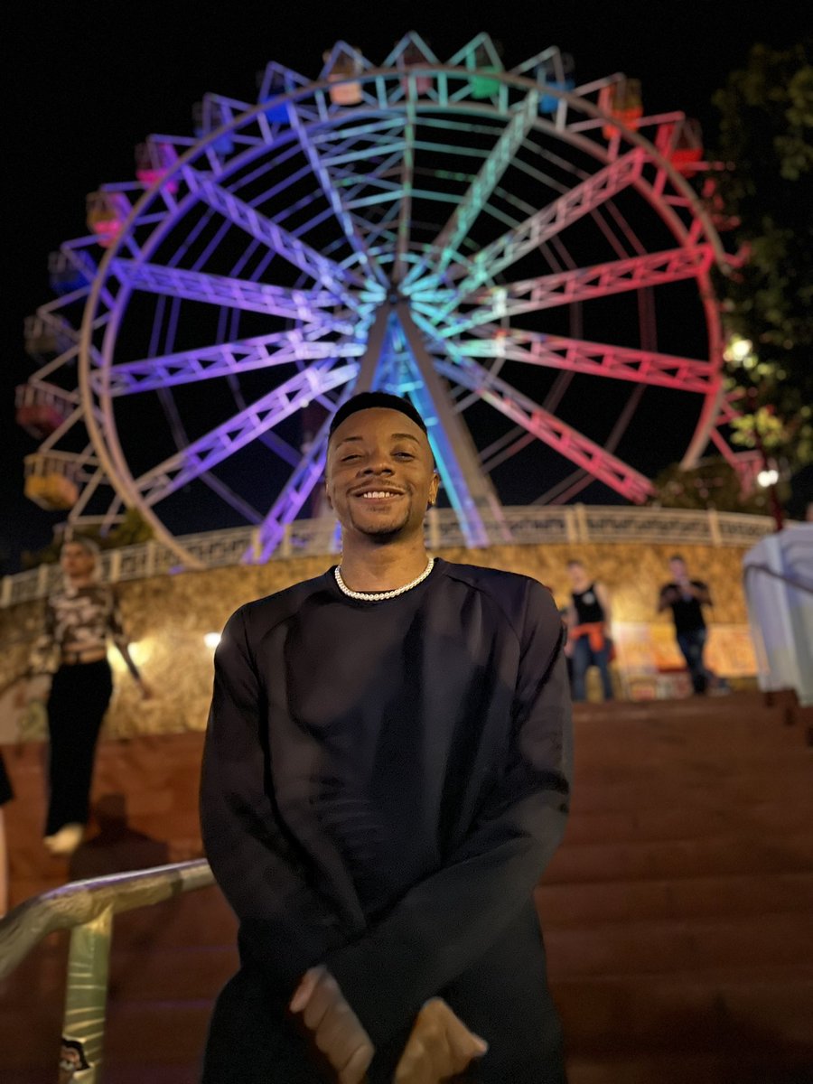 _zeezinho's tweet photo. Viva o amor. 🏳️🌈
#hopipride #2022pride #gay https://t.co/EbmwXzTOb4