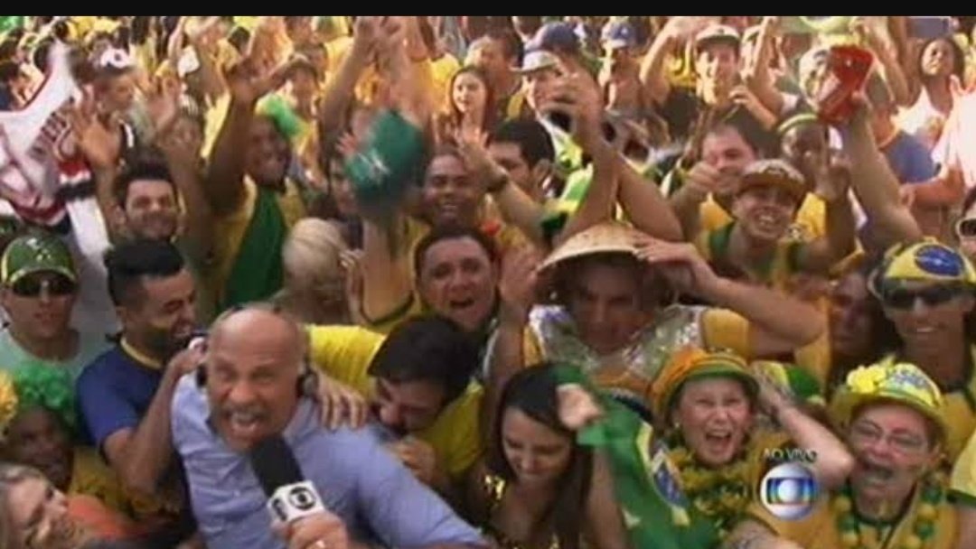 florziinhaa__'s tweet photo. Brasileiros: só vou torcer para o Brasil nessa copa do mundo.

Equador faz gol contra o Catar

Brasileiros:

#CATxEQU  #QATECU #FIFAWorldCup  hexa o sheik/ goleiro /caiu o pix/ Fuleco Gasparzinho https://t.co/jhM7GPuiJa