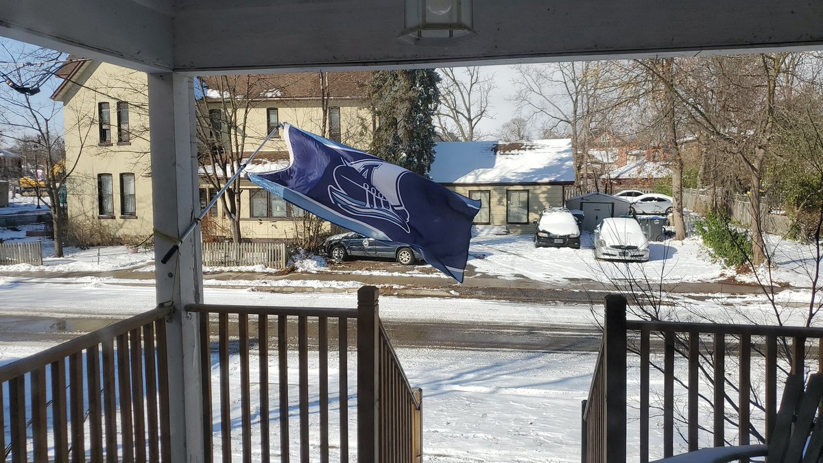 ChrisBird12's tweet photo. It's game day! #NotColdEnough #GoArgos @TorontoArgos @GreyCupFestival https://t.co/UjNUuydOEv