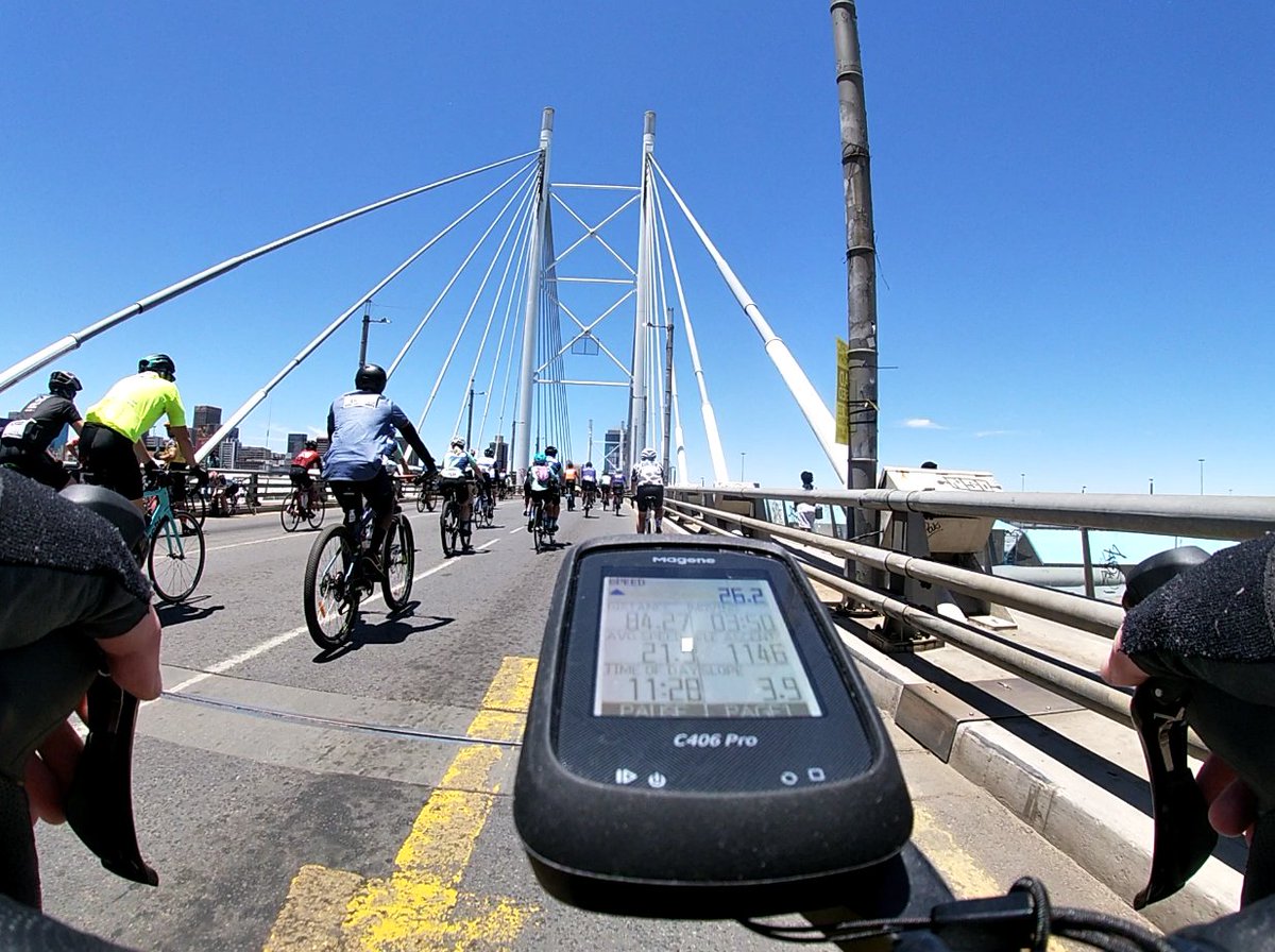 GameFaceZA's tweet photo. #RaceDay #SoundsOfJoburg #OwnJoburg #VirginActive947RideJoburg https://t.co/GTkL3rwOT3