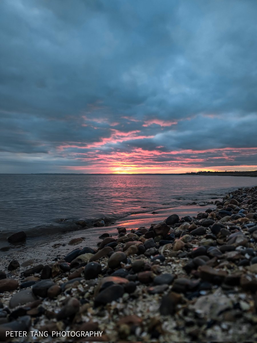 Friday's sunrise down Warden Bay, Kent, UK
.
.
#sunriselovers #sunrise #photooftheday #skyporn #skyscape #cloudporn #cloudscape #seascape #nature #naturelovers #picoftheday