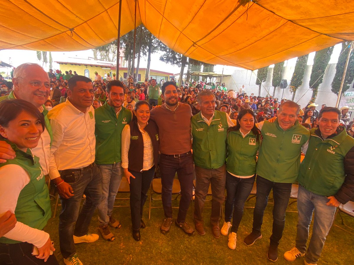 #PVEM #EdoMéx #RumboAl2023
En presencia de la dirigente nacional <a href="/karencastrejont/">Karen Castrejón Trujillo</a>, el dirigente estatal <a href="/pepecouttolenc/">Pepe Couttolenc</a> inicia la "Quinta convención de delegados Del Valle de Toluca rumbo al proceso electoral 2023"
<a href="/MariaLuisa_MX/">María Luisa Mendoza</a>