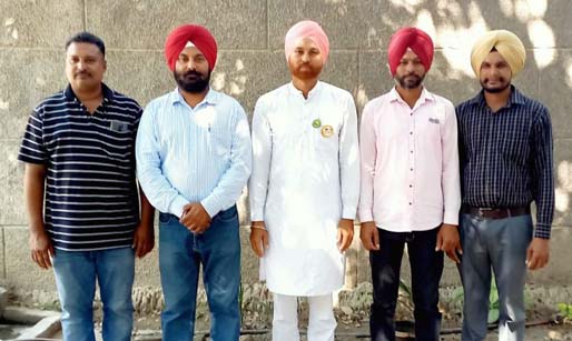 nabaz_e_punjab's tweet image. ਮੰਤਰੀਆਂ ਤੇ ਵਿਧਾਇਕਾਂ ਦੇ ਦਫ਼ਤਰਾਂ ਤੇ ਘਰਾਂ ਅੱਗੇ ਅਰਥੀ ਫੂਕ ਮੁਜ਼ਾਹਰੇ ਕਰਨਗੇ ਠੇਕਾ ਮੁਲਾਜ਼ਮ

nabaz-e-punjab.com/contract-emplo…

#ContractEmployee #MLA