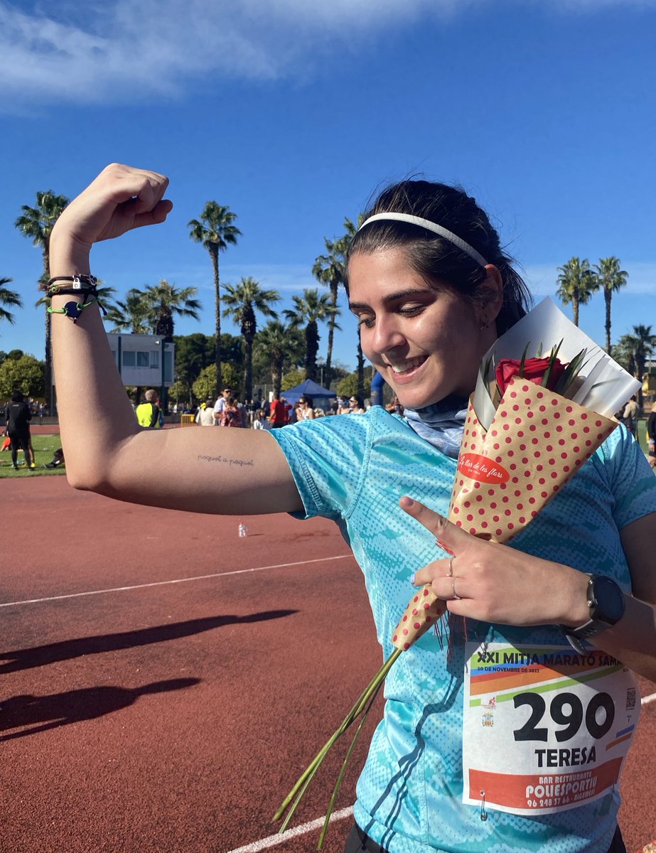 TeresaCadira's tweet photo. Hui en #DonesRunner 🏃🏻♀️
2 setmanes per a @maratonvalencia ⚡️
I tocaven 30... (Qui no corre reventa?) i una siestaaaaaaaaaa llaaaaaargueta
#PoquetAPoquet https://t.co/PIiLWJz20v