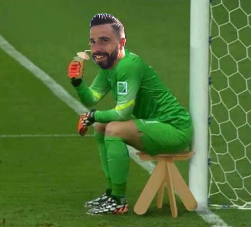 JamilethSC's tweet photo. Mientras tanto Hernán Galindez
 #LaTri https://t.co/mSSDAaqwxW
