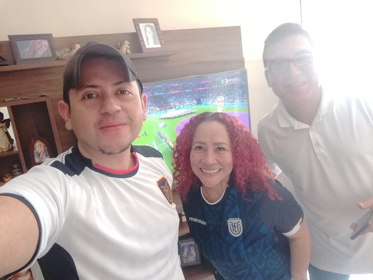 Andy91006979's tweet photo. Vamos Ecuador! 💪😎🇪🇨 @FEFecuador @WorldCupEN #FIFAWorldCup #QatarWorldCup2022 #Ecuador #Guayaquil #Sunday #mood https://t.co/oTPADYYzeL
