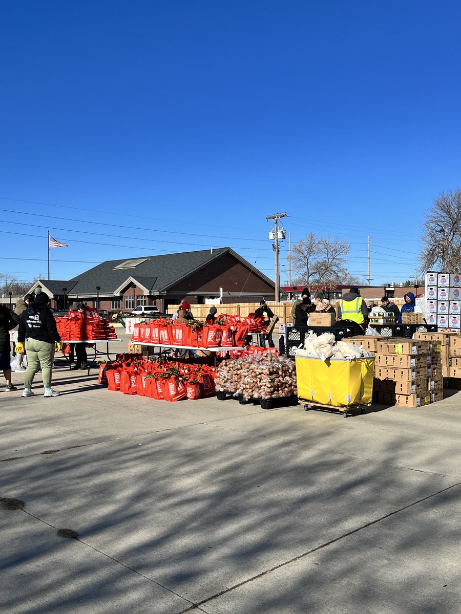 Thanksgiving Drive-Through Pantry at Centro Hispano starts at 1:00! We’ll be ready for you!