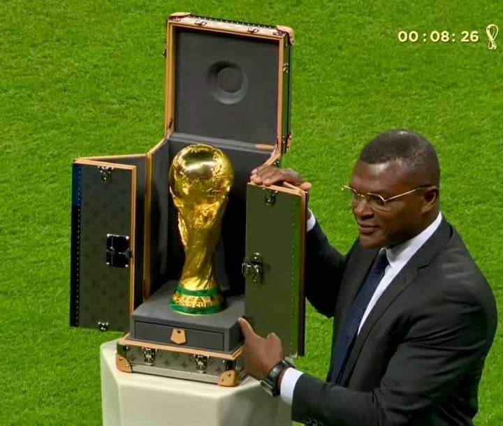 Chris Adede🇰🇪 on X: When French legend Marcel Desailly brought the  #FIFAWorldCup 🏆 at Al Bayt Stadium in a Louis Vuitton case. 🔥💫 Desailly  was a member of the France 98 World