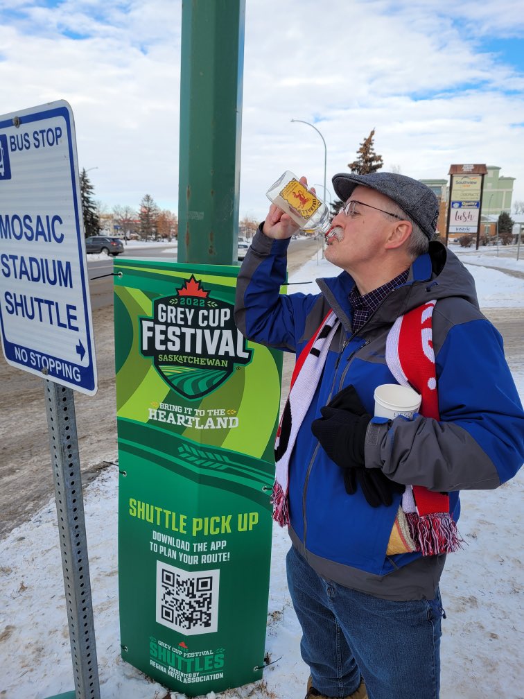 tccrguy's tweet image. #GreyCup2022 @dad_sask @buzzilinear not quite game time, but definitely “go time”