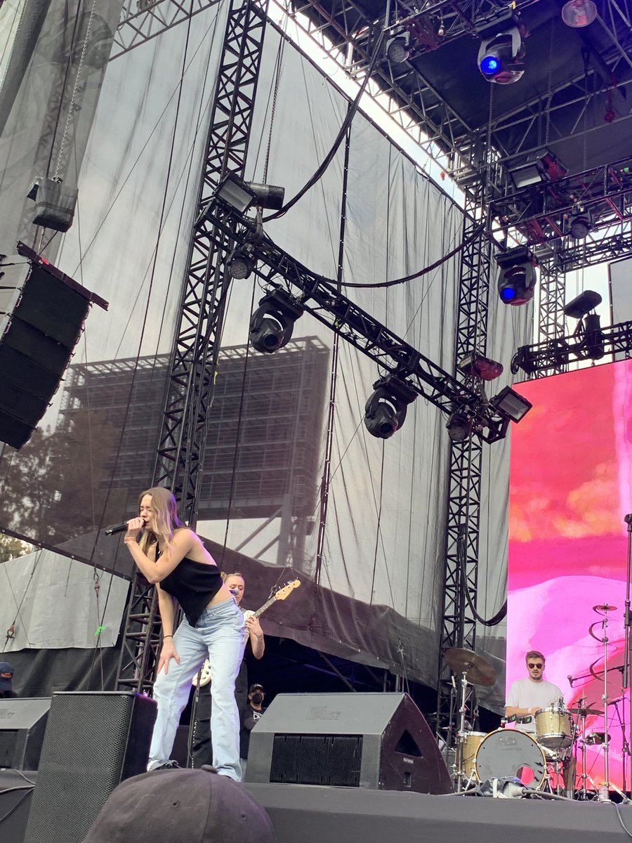 Anna of the North Mexico tweet media