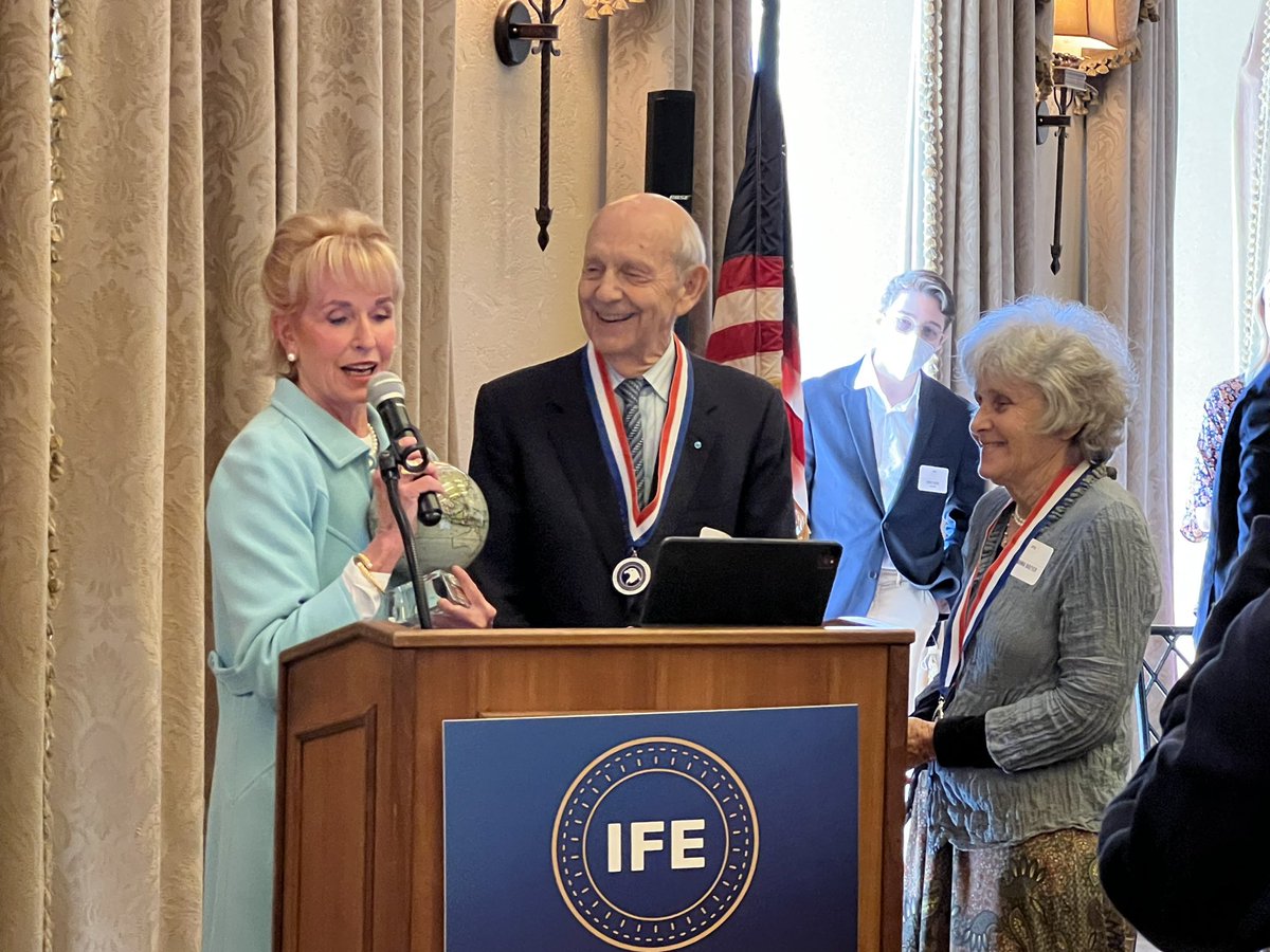Coach_Kemper's tweet photo. What a honor to bestow the @InstituteForEdu 2022 Civic Tech Diplomacy award to my dear friends US Supreme Justice Stephen Breyer and Dr. Joanna Breyer! #CivicTechService #intheroom https://t.co/uSqjcNWElH