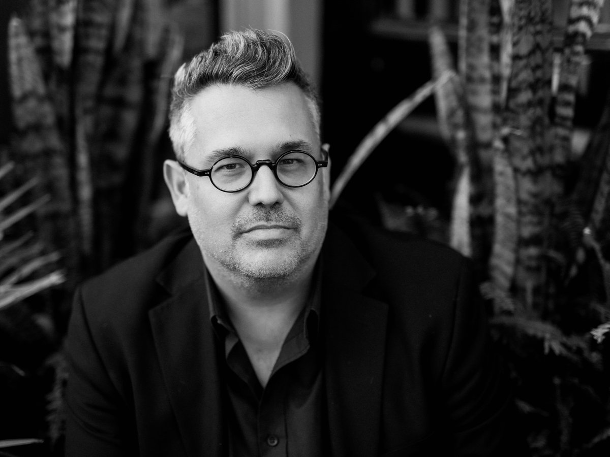 Looking for a few great dishes to serve at your next holiday party? <a href="/andredarlington/">andré darlington</a>'s newest book hits all the right notes. We're chatting with him about "Bar Menu" this week on <a href="/FoodCrushPod/">FoodCrush Podcast</a> dlvr.it/Sd51tf