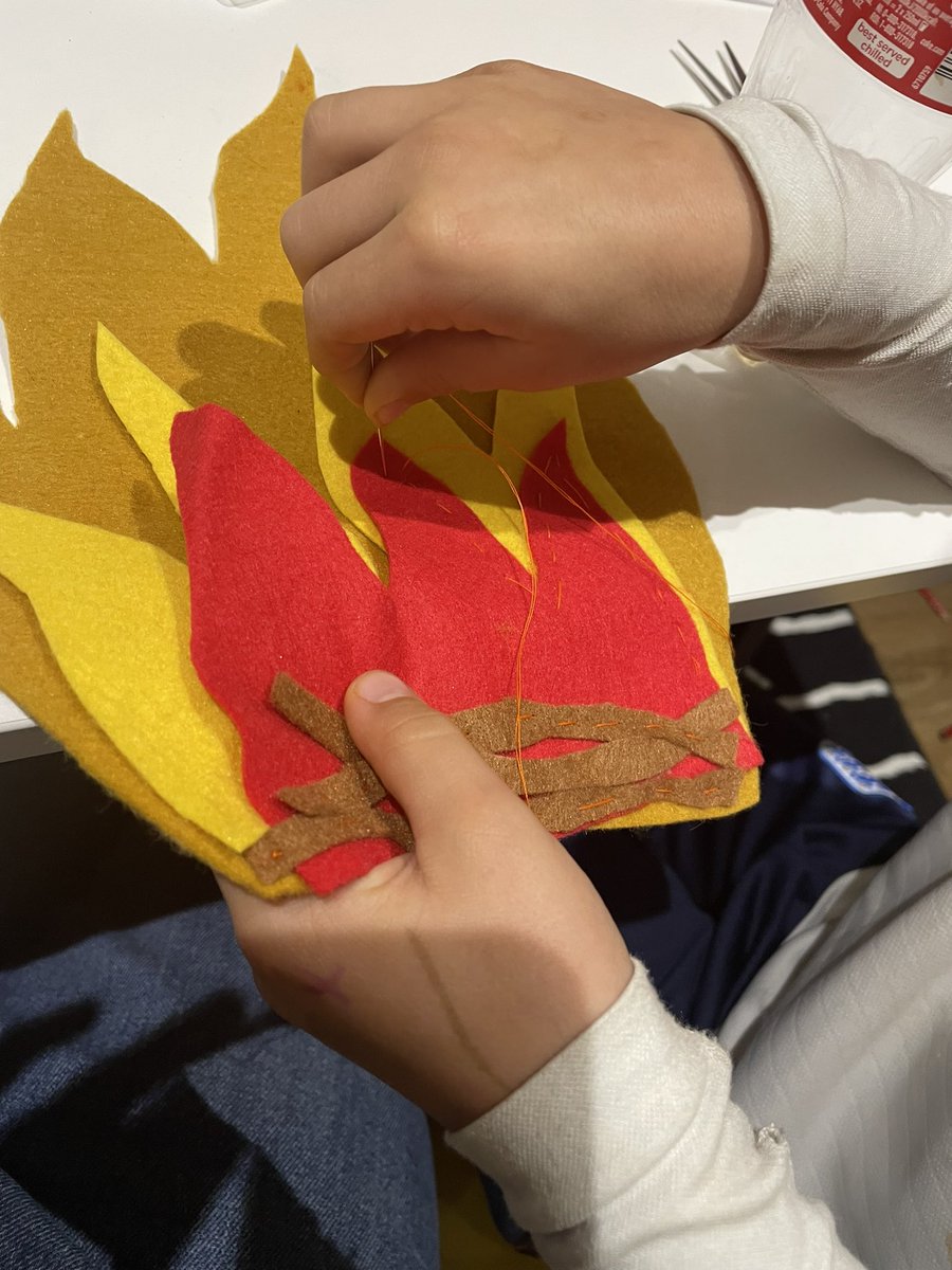 AingerLauren's tweet photo. @IntakeSchool SA is really enjoying some sewing to make his fire picture, lovely Sunday project 😊 https://t.co/d2Uxk5UWvo