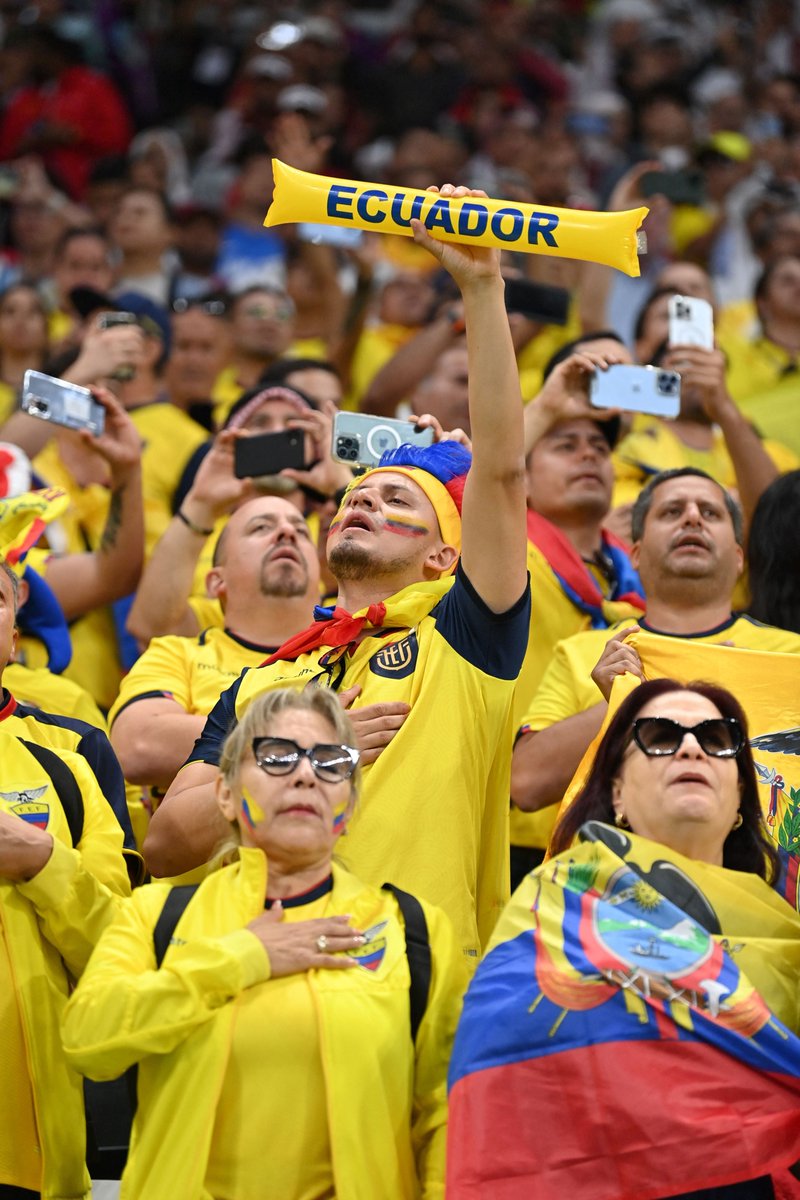 fifaworldcup_es's tweet photo. ¡Salve, oh patria! 🎶

#LaTri https://t.co/6vEa5D3HHQ