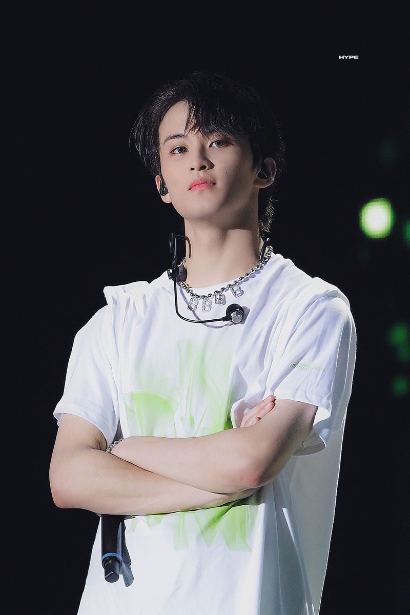 hype990802's tweet photo. 220908 #마크 #MARK #마버블 #NCT https://t.co/hNyN6wKtGt