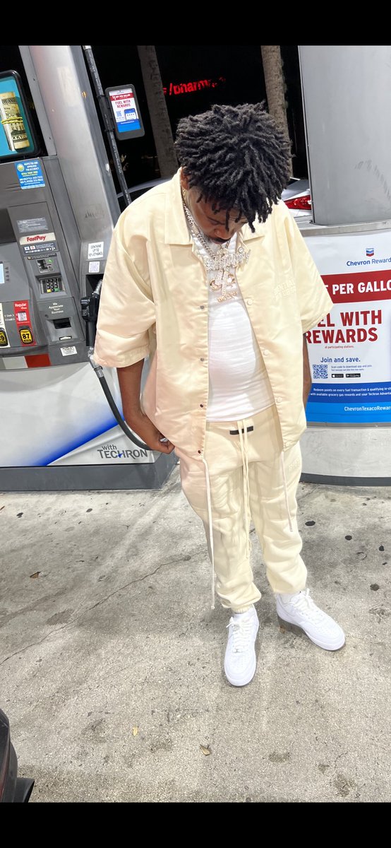 Outside in your city looking Good ☔️