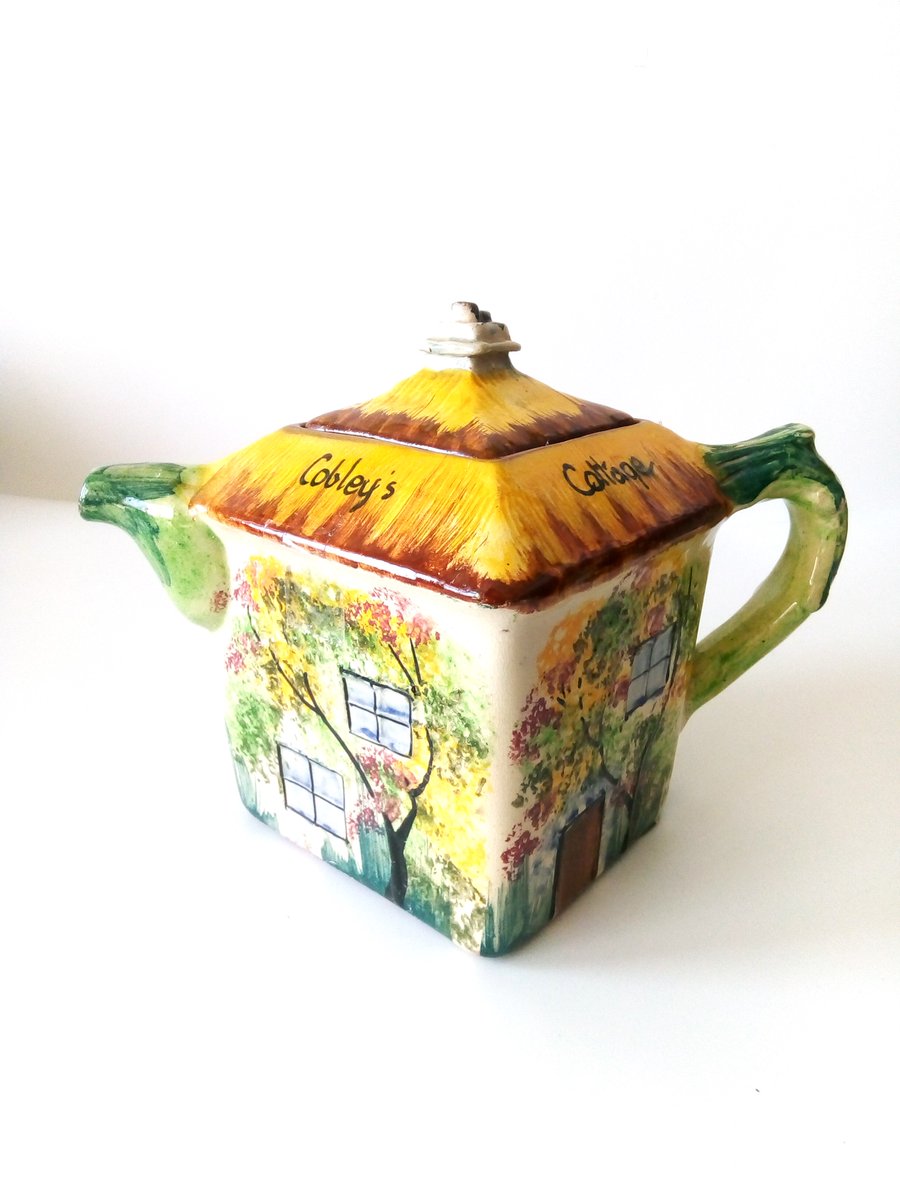 GoodItems3's tweet photo. Eye Catching Ceramic Goods On Sale!
Home Deco, Handmade Crafts and 
Lovely Interior Decorations!
Great Quality + Affordable Prices 👌
FIND MORE HERE ➡️ https://t.co/OhLYmiGMmK
#ceramicgoods #artcraft #vintageceramic 
#homedeco #figurines #vases #studioart
#decoration #interior https://t.co/fN0snRAl3Y