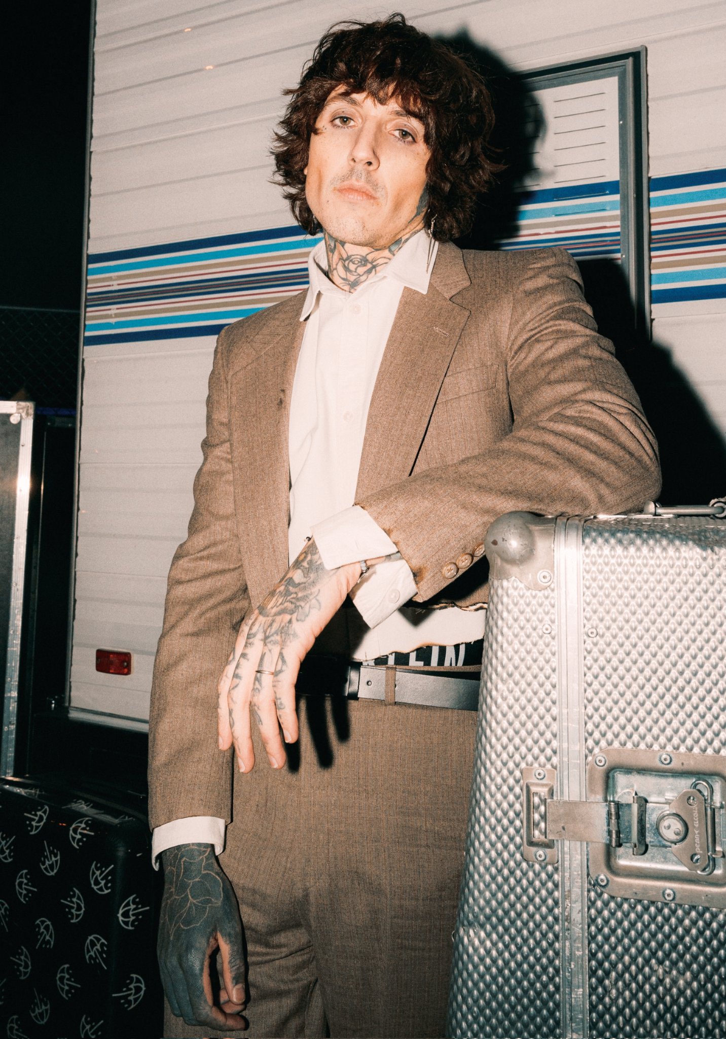 Happy birthday to the oliver sykes 