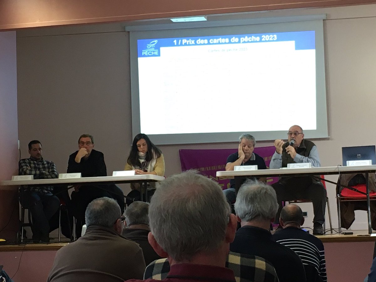 PecheIDF's tweet photo. L’association régionale est ravie d’avoir particip�� à la réunion des déléguées de la #FDAAPPMA 77 : sujets d’actualité des #AAPPMA et formations des élus sur plusieurs thématiques (politique de l’#eau, réseau associatif, développement du loisir #pêche …). 
#generationpeche https://t.co/scq16IenCs