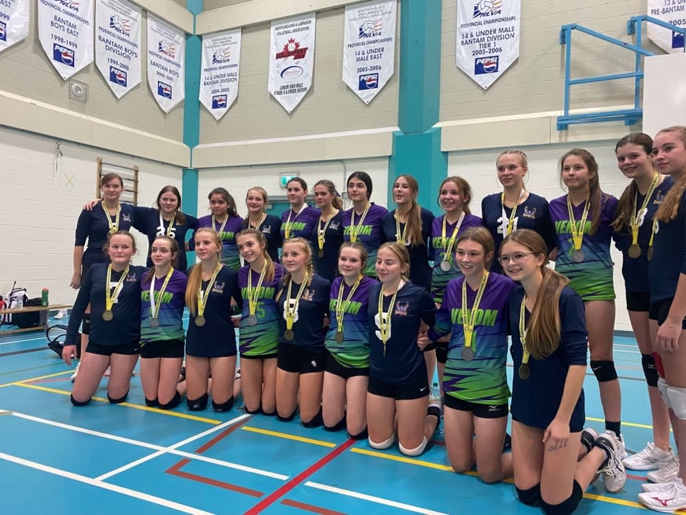 Congratulations to the grade 8 girls  Ravens on taking home gold at the 14U Regionals this weekend! The future of vball in CBS is certainly bright!!! <a href="/CBSvolleyball/">CBS Volleyball Club</a> <a href="/FRJHschool/">@FRJHschool</a> @bmandeville2 <a href="/QE_Athletics/">QE Athletics</a>