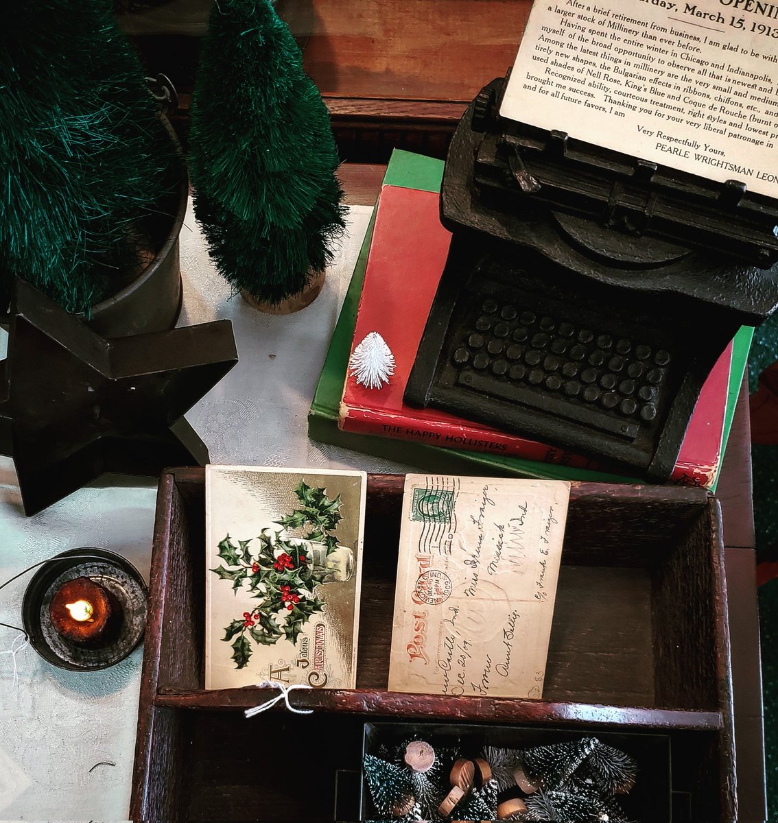 He's making a list and checking it twice🎅✏️📜 
#CambridgeCity #Indiana #indianapolis #Richmond #RichmondIndiana #antique #antiqueshopping #shopsmallwc #supportsmallbusiness #shopsmall #shoplocal #vintage #indianapolis #indianapolisindiana #antiquedecor #homeinwayne #christmas