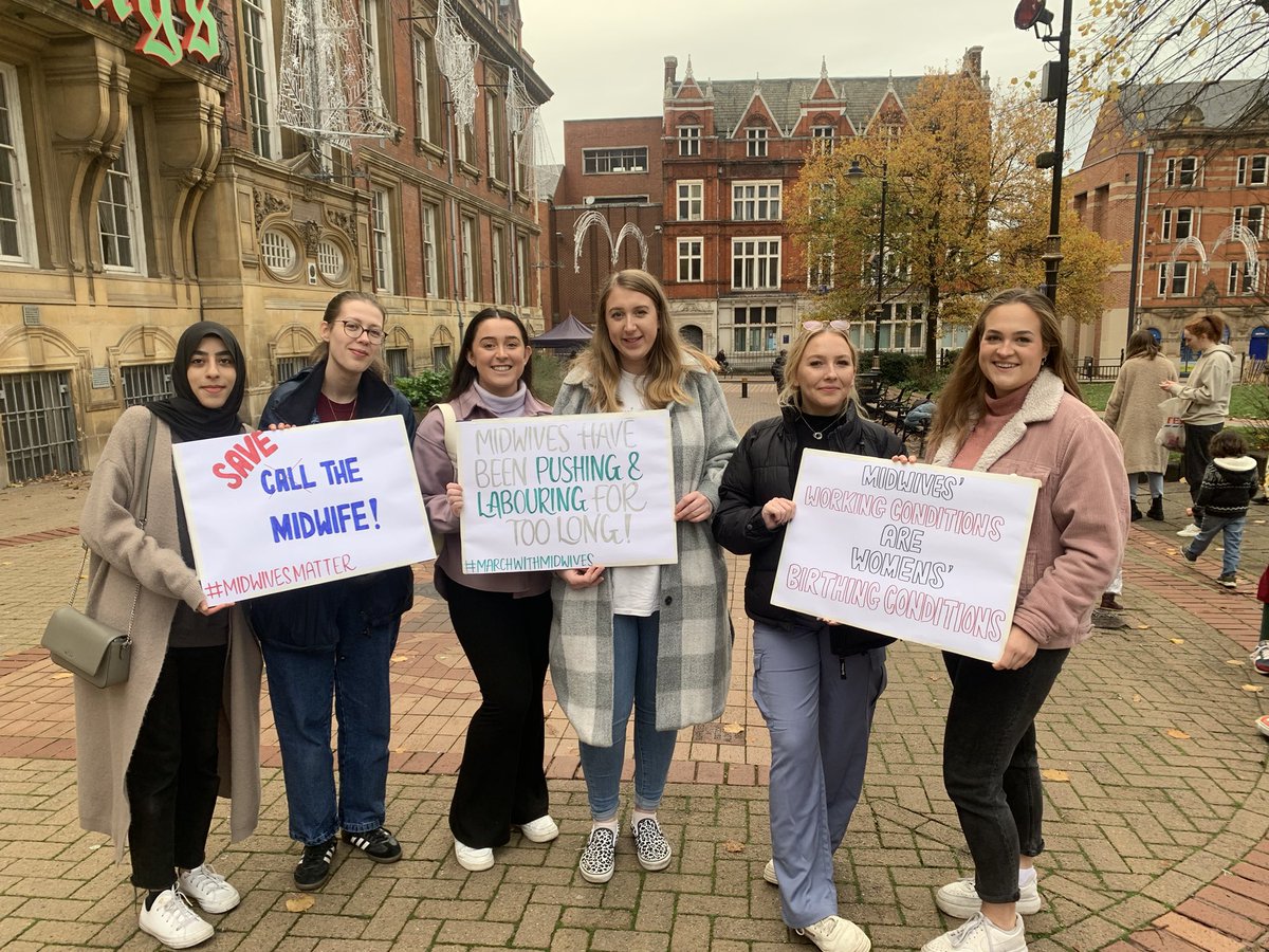 katie_wigston's tweet photo. So many fellow students at the March today. Fighting for our futures.  #MarchWithMidwives https://t.co/oIW0BJXiDV