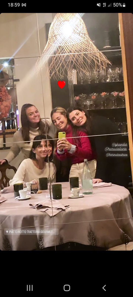 GiuliaGandelli's tweet photo. Domenica bolognese💥🤍 https://t.co/vsXMDehxv8