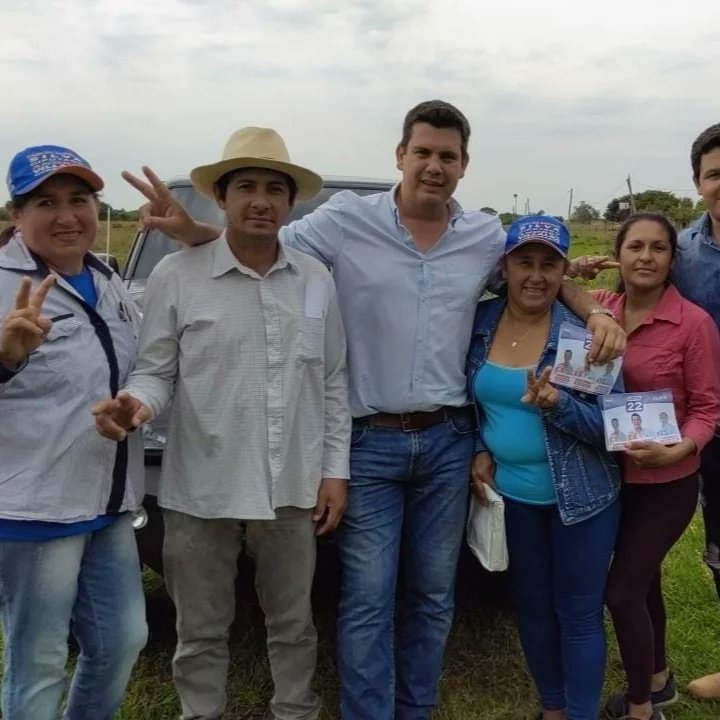 Compartimos un excelente Domingo con la hermosa gente de Laguna Itá donde hicimos llegar a todos nuestro mensaje de esperanza y transformación para todo el Departamento de Ñeembucú. Gracias a todos por el cariño.🤝💪
#CarlosESilvaDiputado.
#CarlosSilvaSenador.