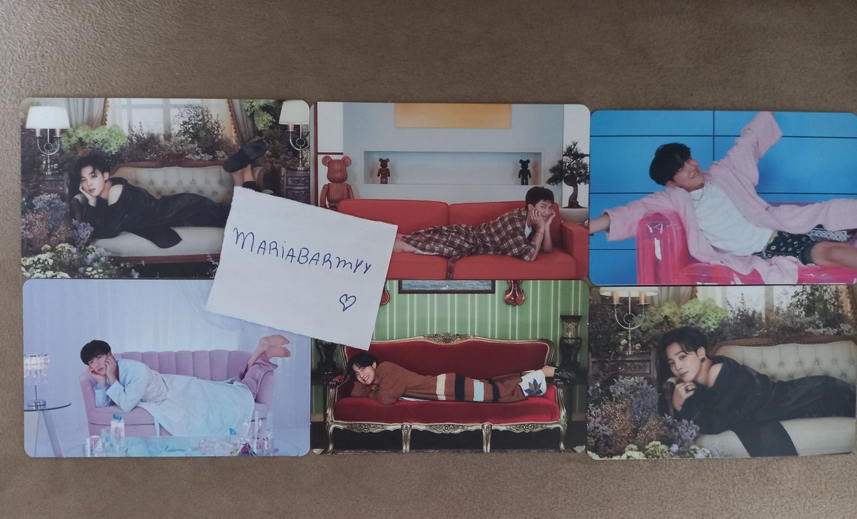 MariaBarmyy's tweet photo. ✨️VENDO PCS✨️

▪︎Pob be Jin- R$ 170,00
▪︎Pc Yon- R$ 50,00
▪︎Pc sofazinho- R$ 35,00
▪︎Pc army bomb Jin/Hobi- R$ 40,00

- Todos com frete incluso!
- Não realizo trocas, Só venda!
- Tenho feeds positivos
Ajudem com rt pff https://t.co/BYCAmpJSYM