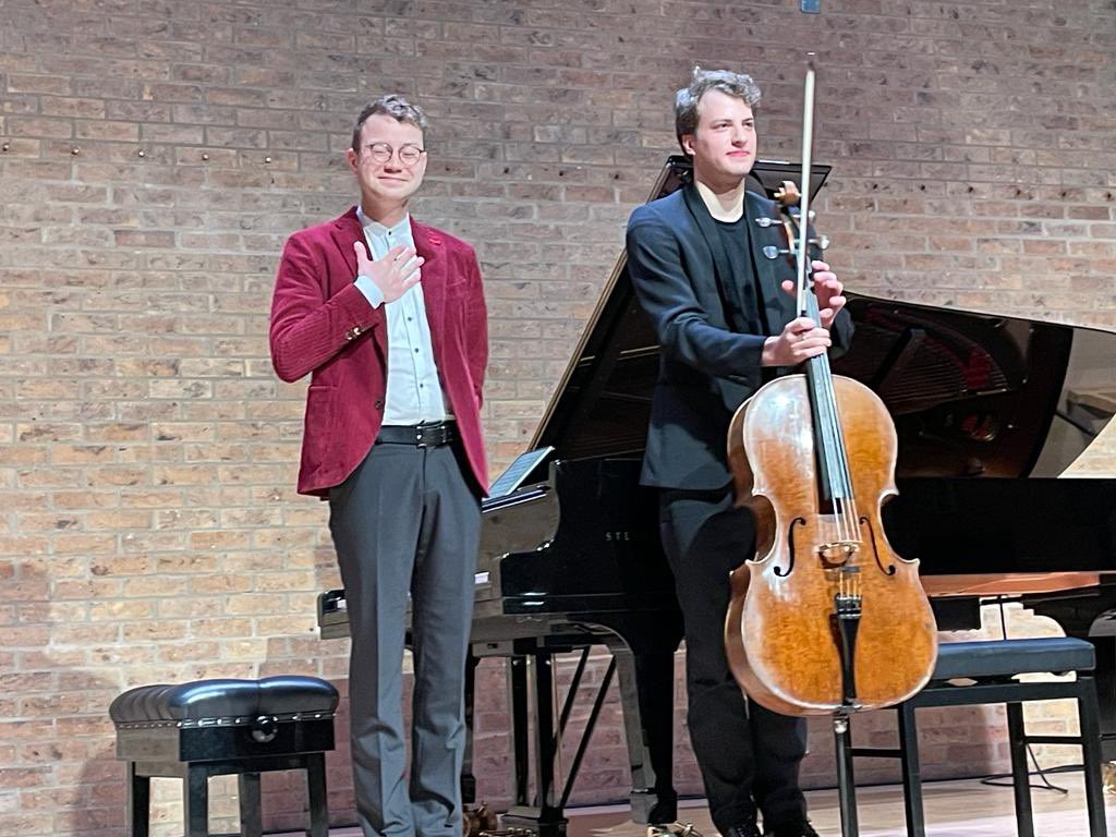 ViljarLubi's tweet photo. Fantastic performances by Sten Heinoja and Marcel Johannes Kits, two young men provided an unforgettable evening. As did close to 200 British kids a few hour earlier singing songs from Pärt’s earlier years, also in Estonian! #PärtOxFest in full swing. Also our #popupembassy https://t.co/yyzFBudCI5