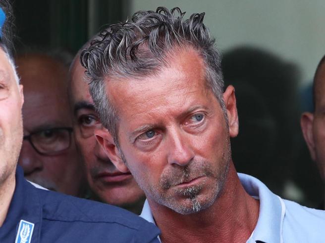 FPippato's tweet image. THREAD:BOSSETTI E’ VERAMENTE COLPEVOLE?

Il processo che dichiara Massimo Bossetti colpevole del rapimento e dell’uccisione di Yara Gambirasio è ancora oggi uno dei più discussi. L’obiettivo del thread è di informare circa le numerose ombre dei 6 punti su cui si basa la sentenza