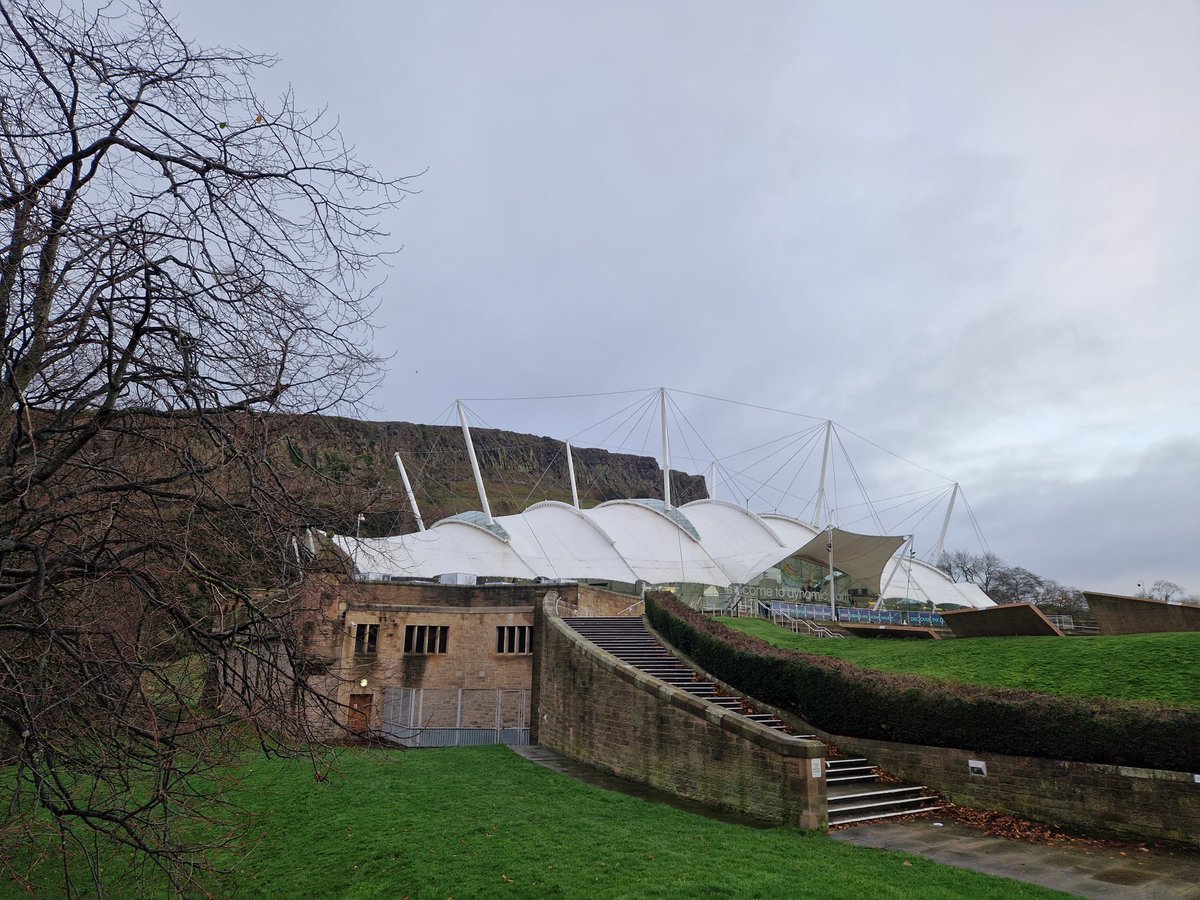 Beth Moos tweet media