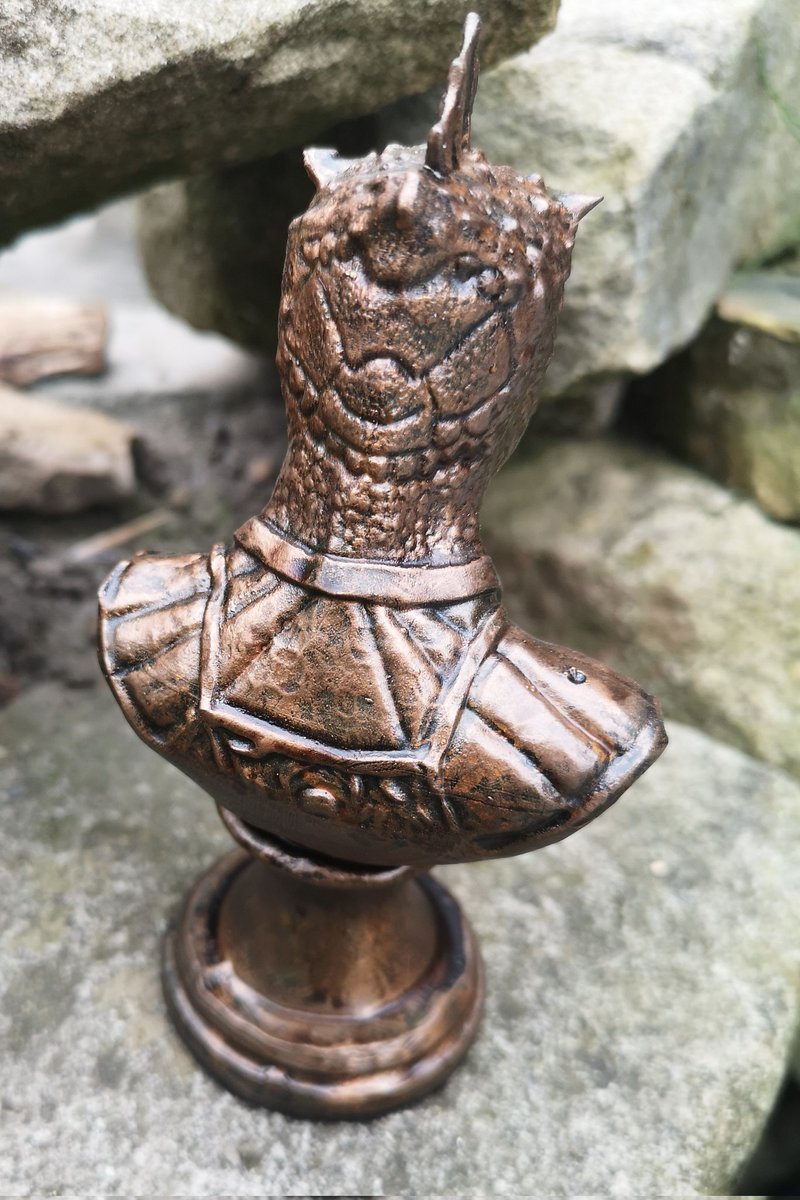Aggie_Do's tweet photo. #blackrosetrophy based on  #ElderScrollsonline now available n #Etsyshop, #fanart by #aggiestrinketsis https://t.co/0RRasKVN9I
#ElderScrolls #oblivion #eso #morrowind #Skyrim #model #trophy #undaunted https://t.co/depP6gNeoX
