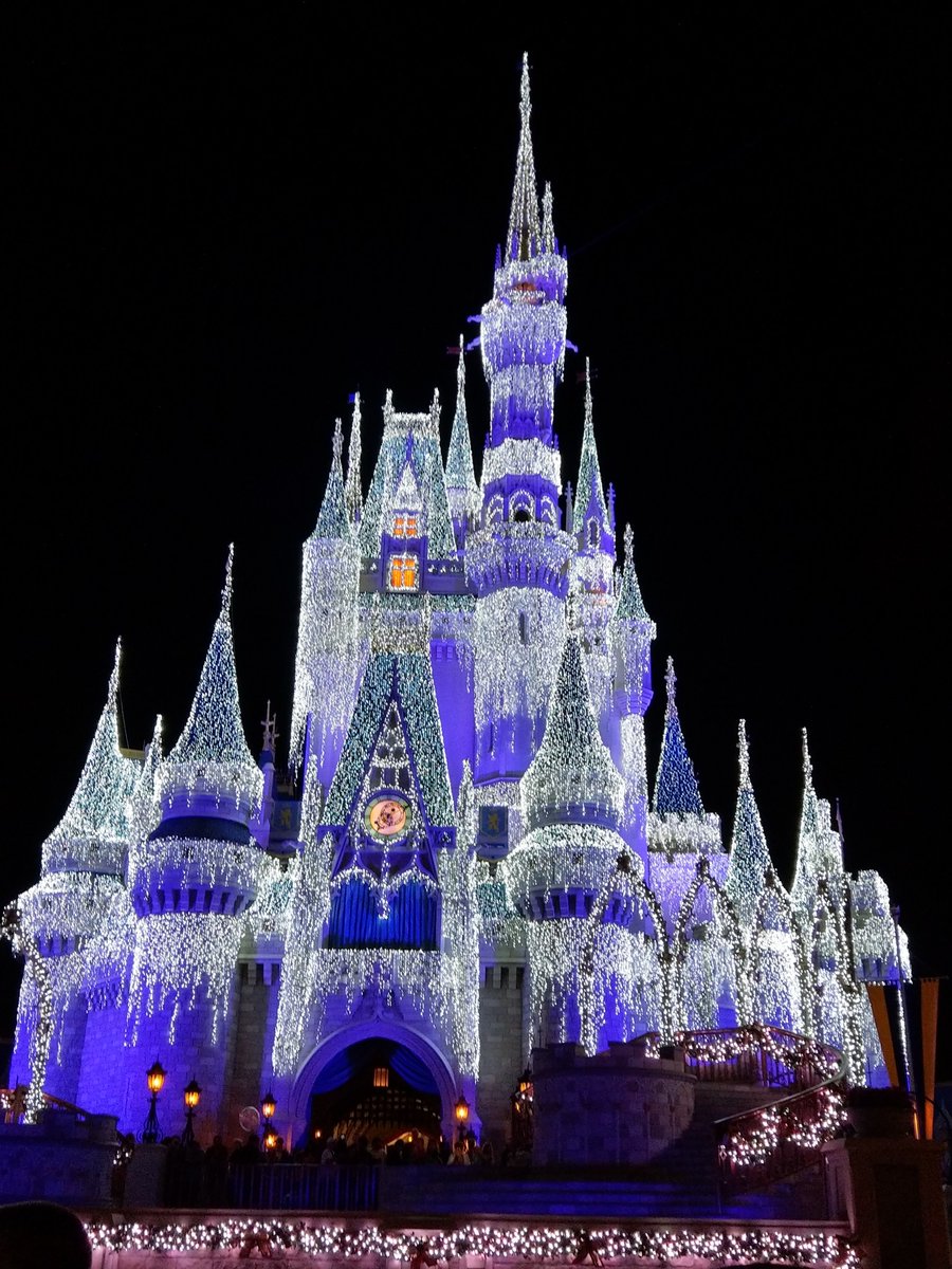 Remember how beautiful the castle was with the icicles on it? I miss that. #MagicKingdom #CinderellasCastle #DisneyWorld #DisneyMagic