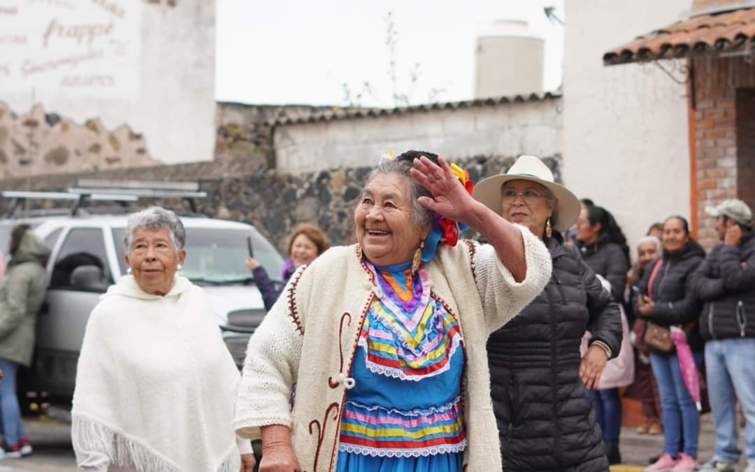 Con mucho entusiasmo niños, jóvenes, adultos mayores y población en general, participamos en el #Desfile con motivo del 112 aniversario del inicio de la #RevolucionMexicana, que marcó una transformación para el pueblo de México.

#NopalaDeVillagrán
#ElPuebloQueQueremos