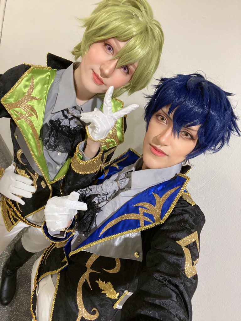 LittleStarCos's tweet photo. WE DID IT!!!!! Yesterday’s enstars Jun and Hiyori at ANYC !!!!!! The masquerade was SO fun, we performed Trap For You, and debuted our performance duo SeaStar! Thank you so much to everyone who came and cheered for us 🥺😭🙏💕 I’ll post some videos soon! 💕 #AnimeNYC2022 https://t.co/XrYv1Mb3aP
