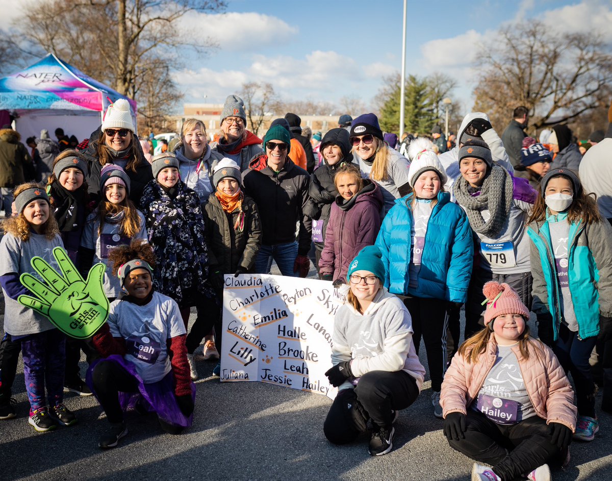 PASDLitCoach's tweet photo. Proud to announce the conclusion of @NorthsideROARs Fall 2022 #GirlsOnTheRun program with a chilly 5K this morning at @HACC. Smiles all around!😄 #GirlEmpowermentProgram #GOTRCurriculum #GOTR #GirlsOnTheRunIsSoMuchFun #GirlsOnTheRunWoohoo https://t.co/hK6RIwkWgq