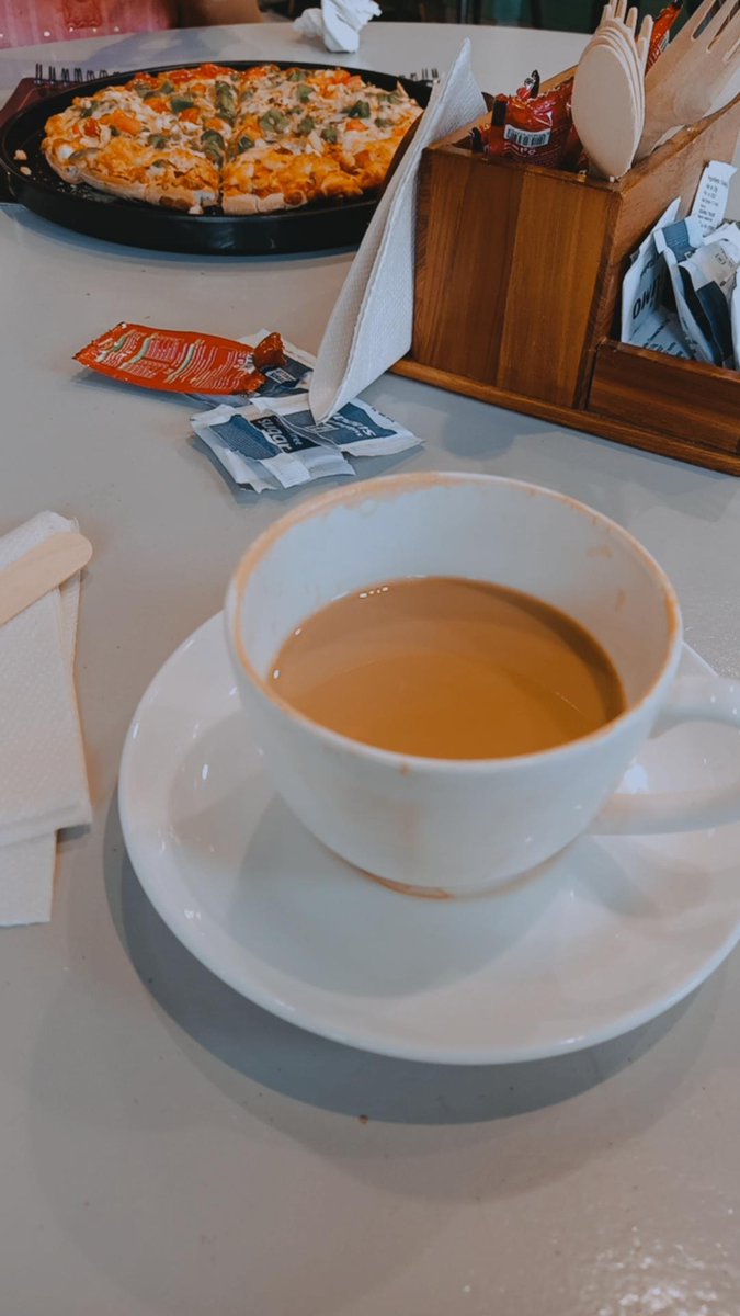 lazybraincell's tweet photo. drop your first 4 aesthetic pics from gallery https://t.co/c9fjBp3jgJ