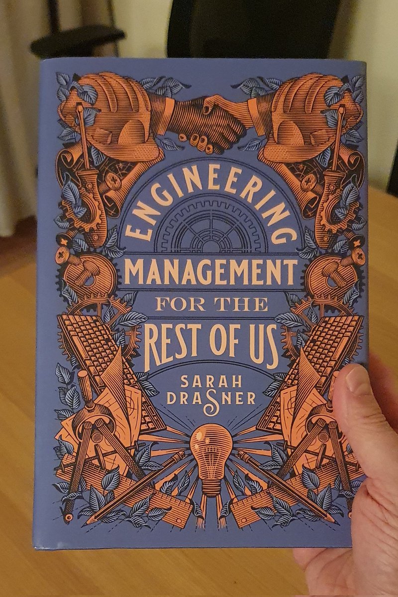 Puffski's tweet photo. @sarah_edo arrived just in time for performance reviews and starting the cycle with fresh ideas! https://t.co/UVb2niQNvX