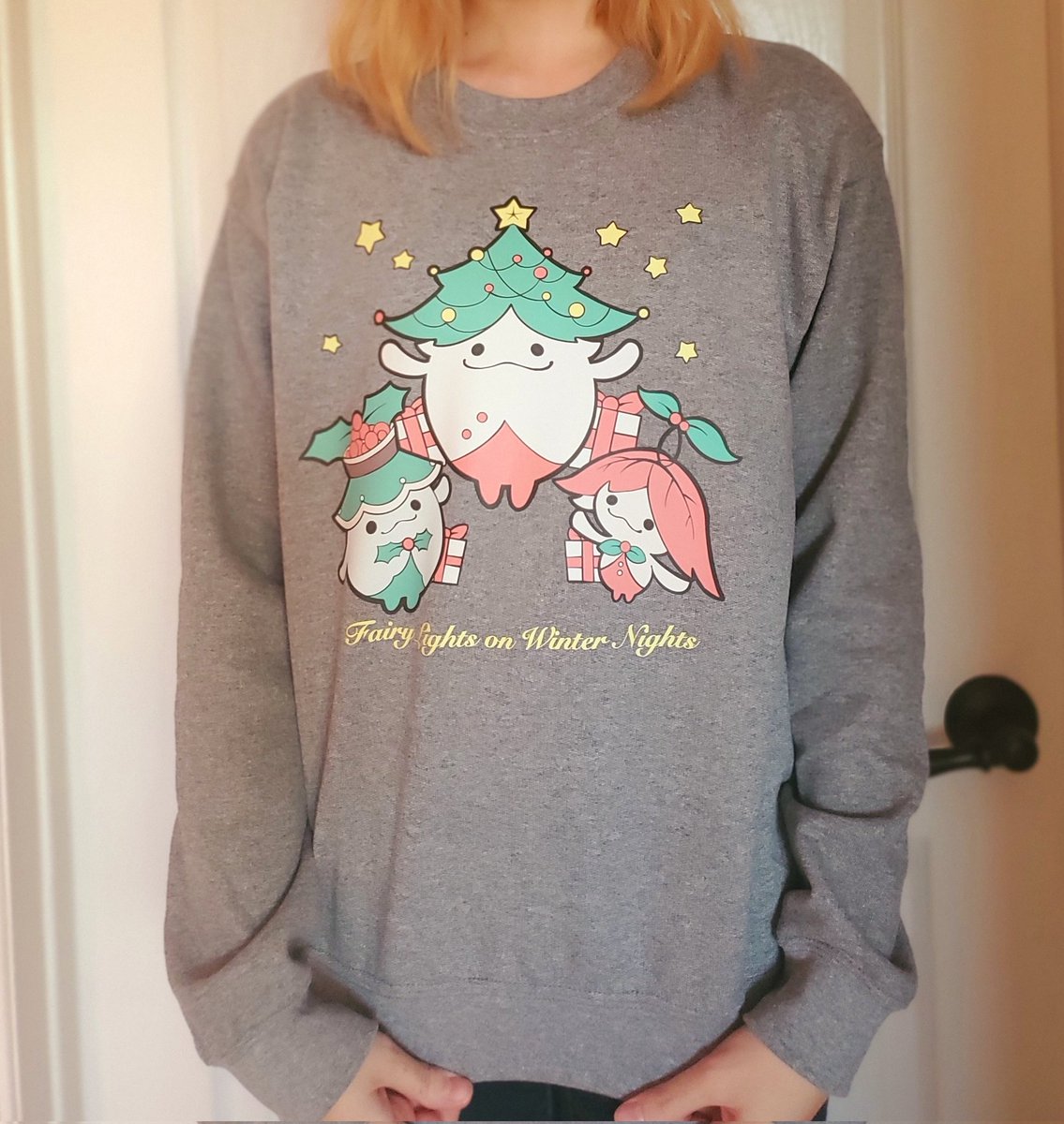 「Sweatshirts reveals!!! 」|Nagarniaのイラスト