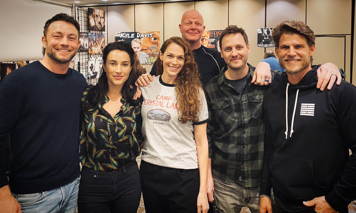 Like we never missed a beat. What a treat to spend the weekend with my #fridaythe13th cast! Thanks #daysofthedeadhorrorcon for having us, and thank you to all the fans for coming to hang out! See ya #chicago #sundayfunday