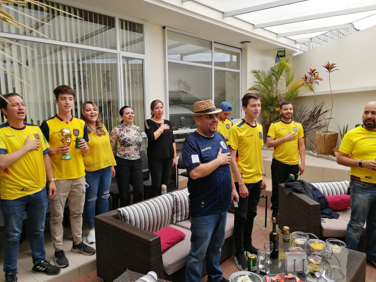 velez_rodas's tweet photo. Viva mi Ecuador https://t.co/0S6i4EzaEa